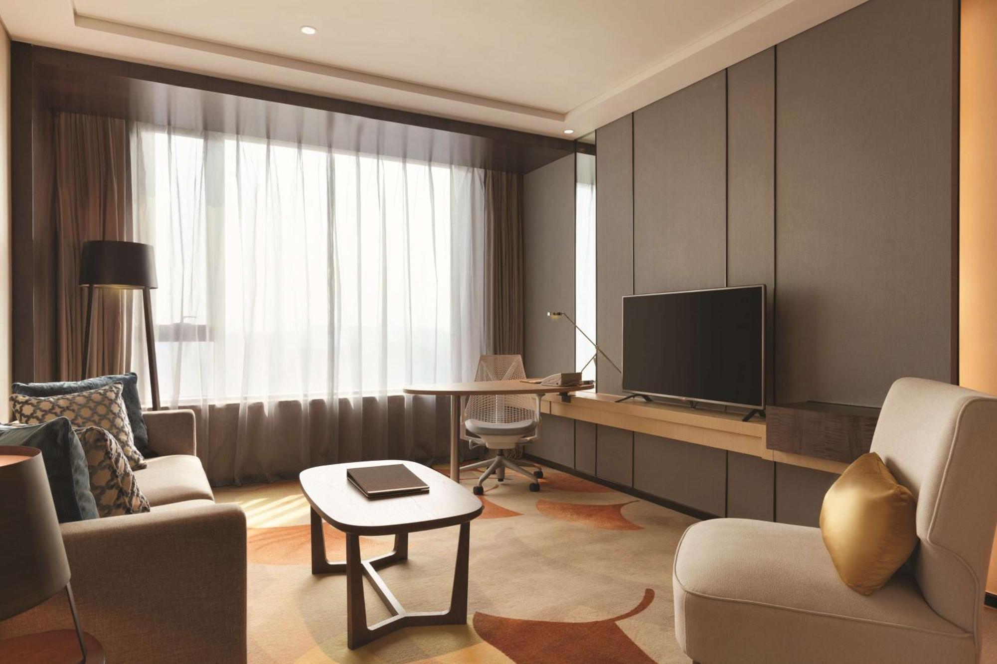 Hilton Garden Inn Dandong Exteriör bild