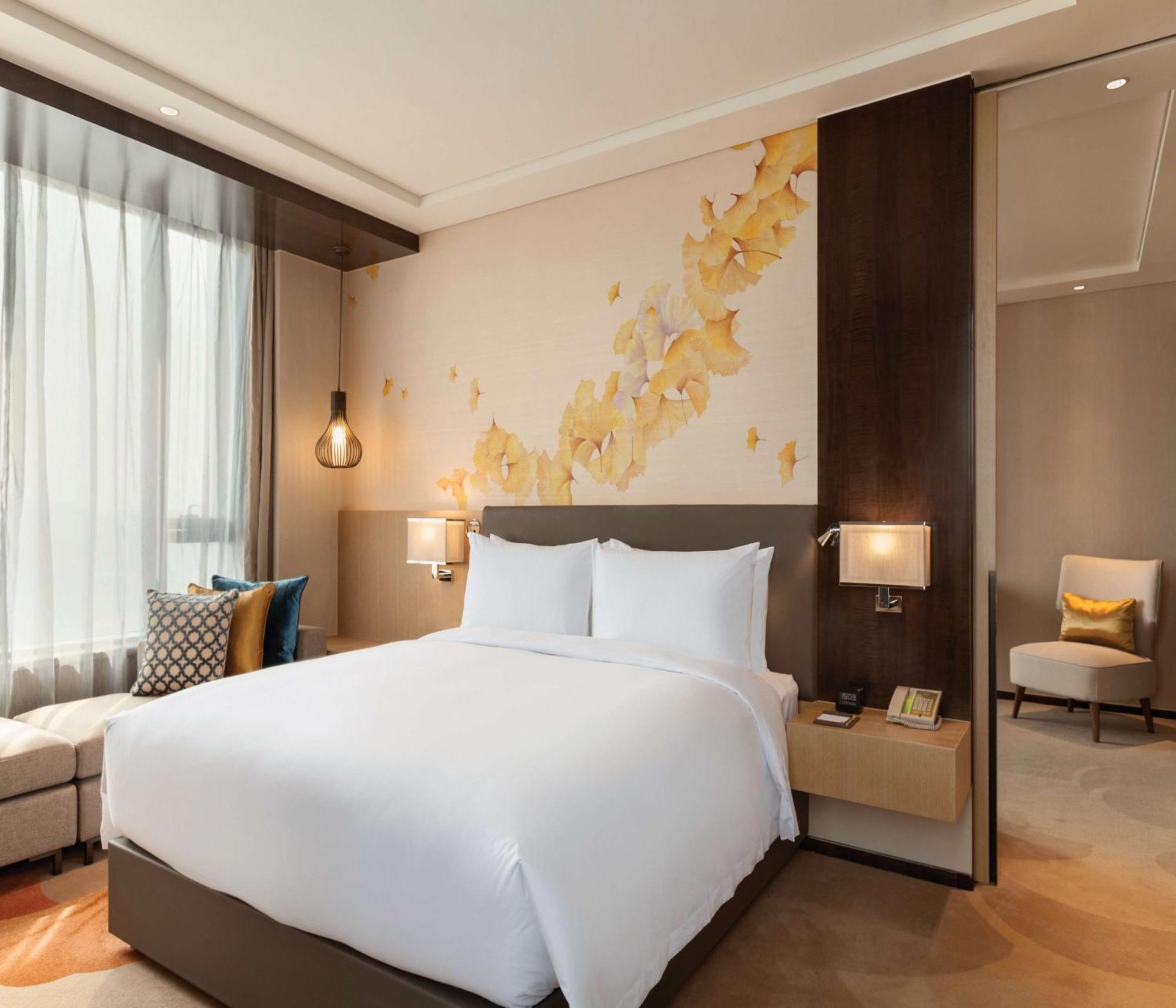 Hilton Garden Inn Dandong Exteriör bild