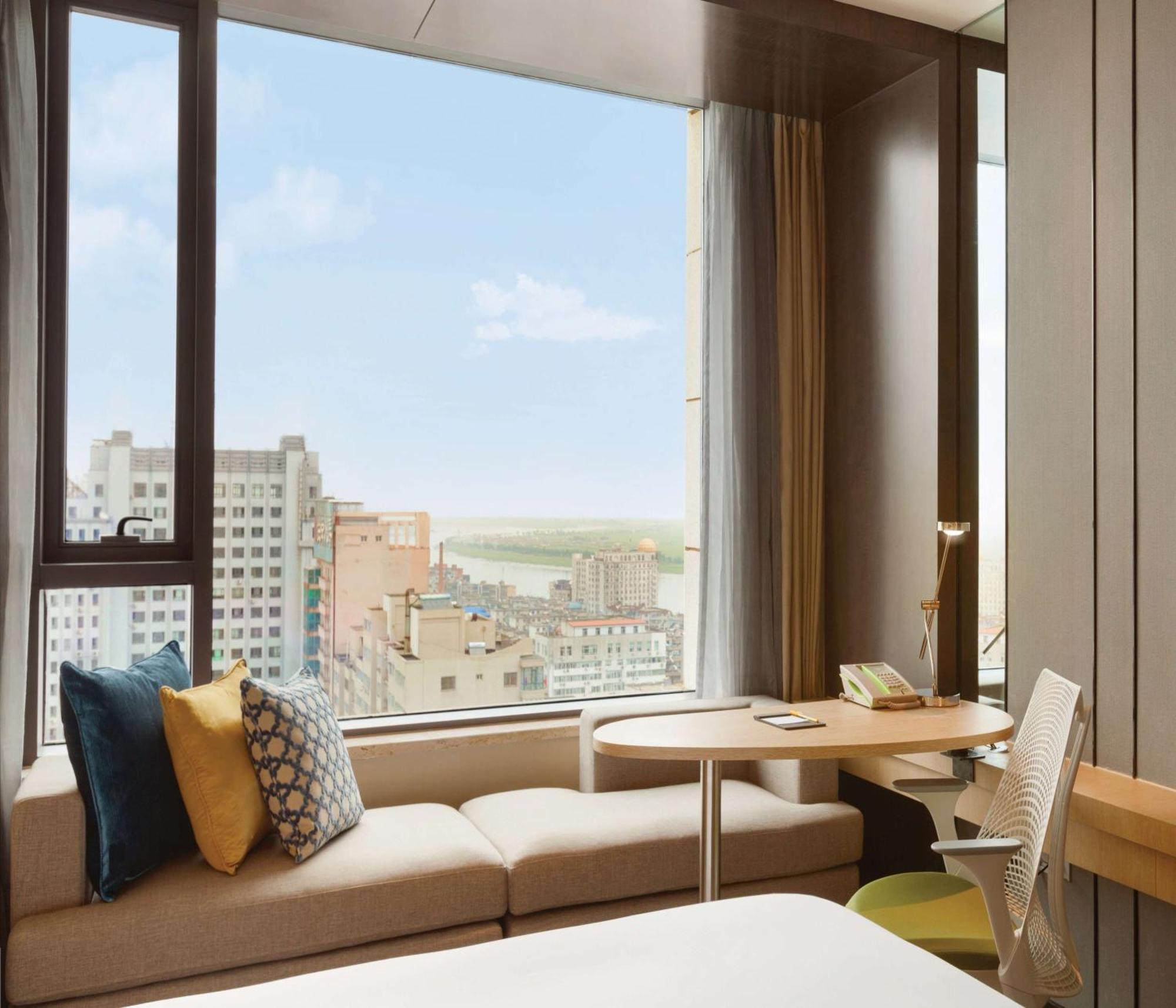 Hilton Garden Inn Dandong Exteriör bild