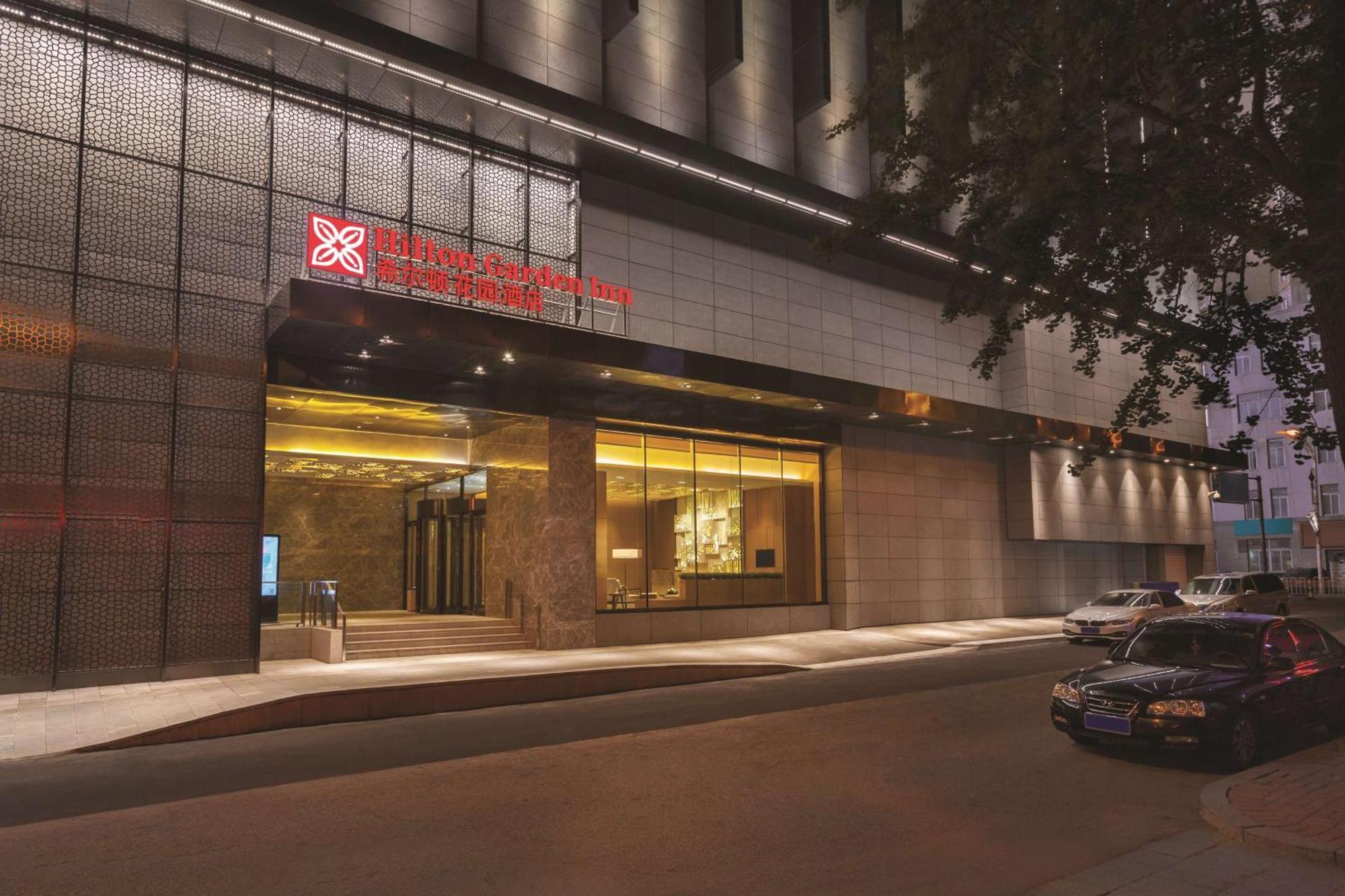 Hilton Garden Inn Dandong Exteriör bild