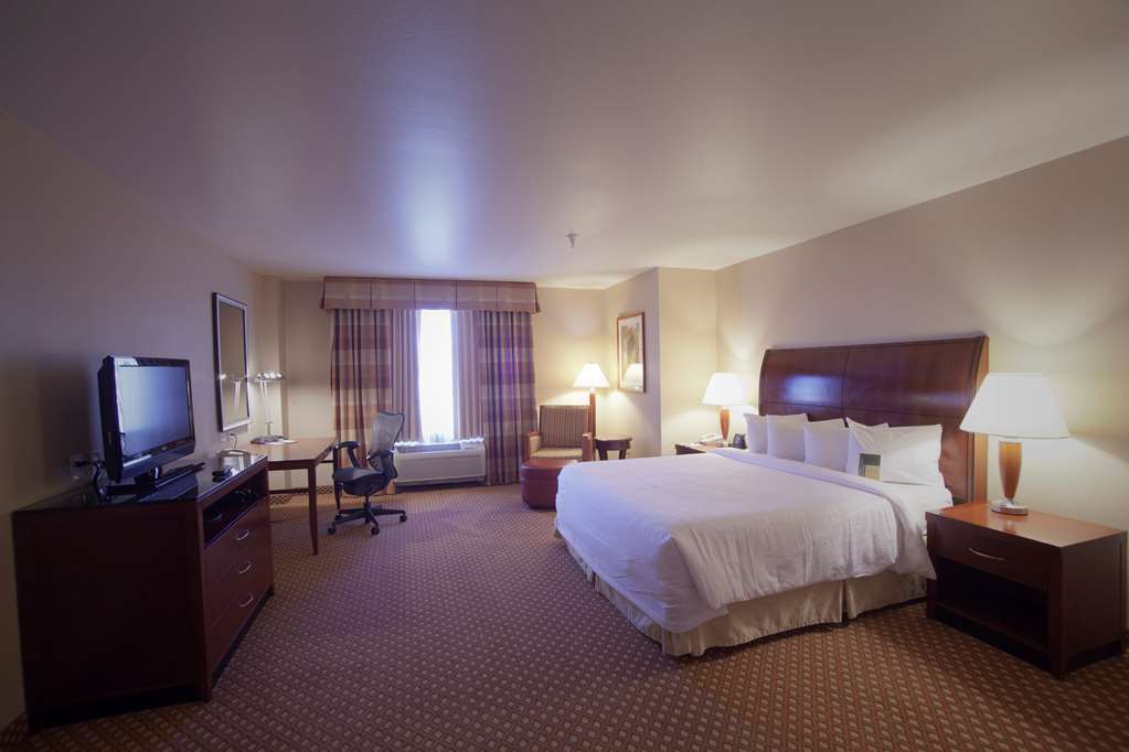 Hilton Garden Inn Dandong Rum bild